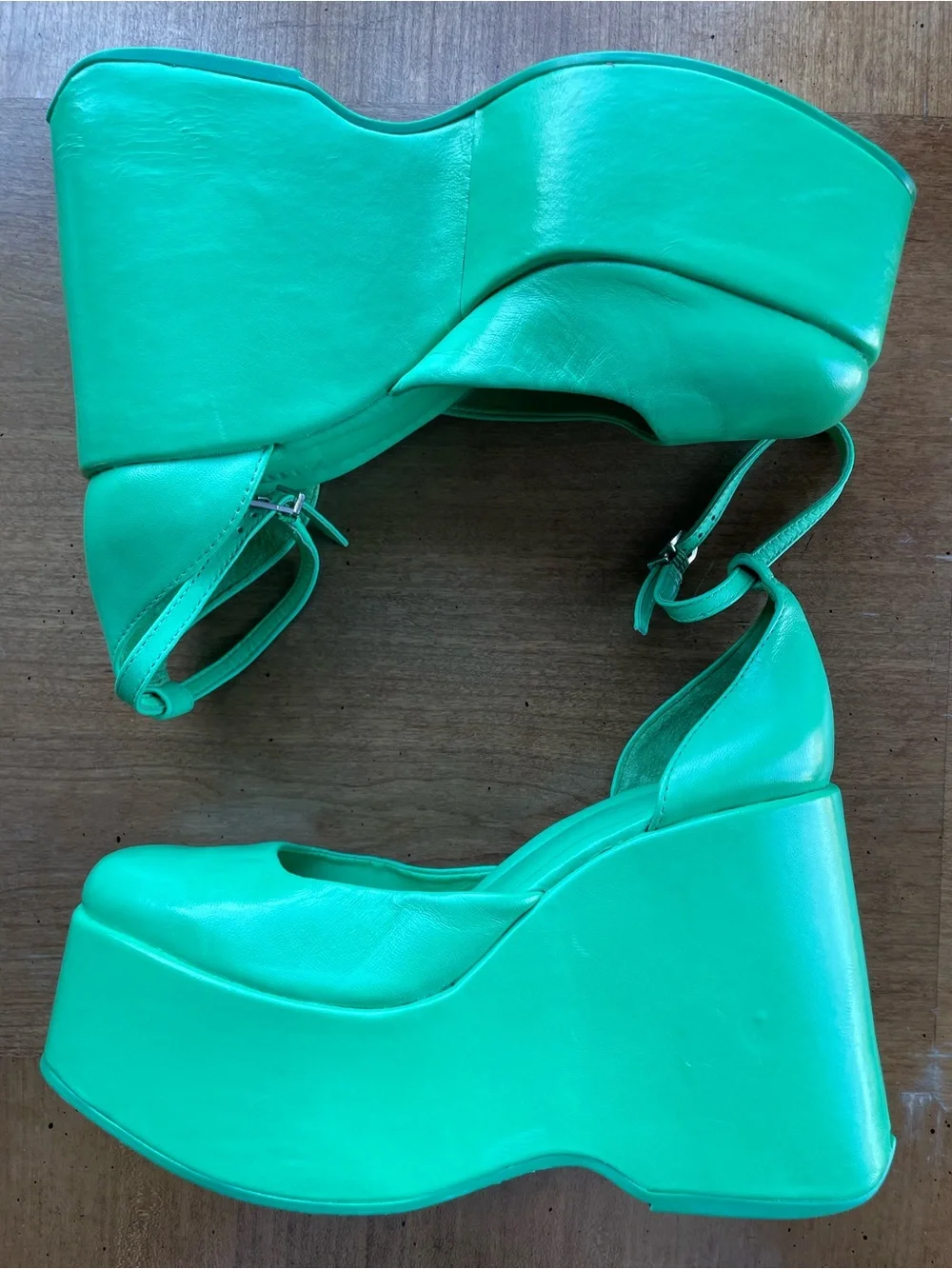 SCHUTZ Green Dunna Platform Pumps with Ankle Strap size EU 39 US 8/8.5
